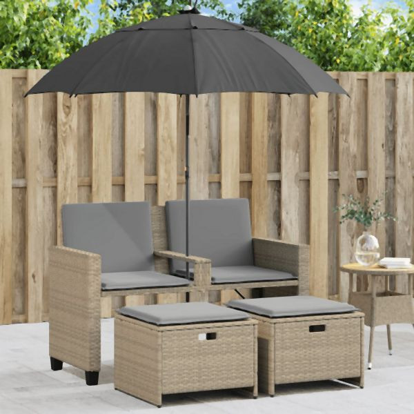vidaXL Gartensofa 2-Sitzer Sonnenschirm und Hocker Beige Poly-Rattan, 365887