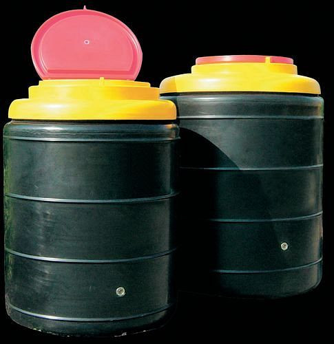 DENIOS Sammeltank aus Polyethylen, doppelwandig, 300 Liter Volumen, 157112