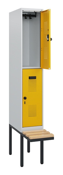 C+P Doppelstock-Spind Evolo PLUS, Bank, 2 Fächer, 1950x300x815mm, 7035/1004, Drehriegel, Sitzfläche Buche-Hartholz, 0493405-10 S10000