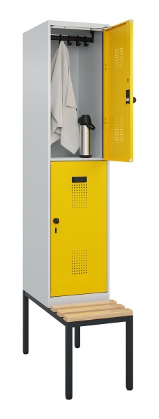 C+P Doppelstock-Spind Evolo PLUS, Bank, 2 Fächer, 2120x400x815mm, 7035/1023, Drehriegel, Sitzfläche Buche-Hartholz, Sitzbank, 0493507-12 S10001