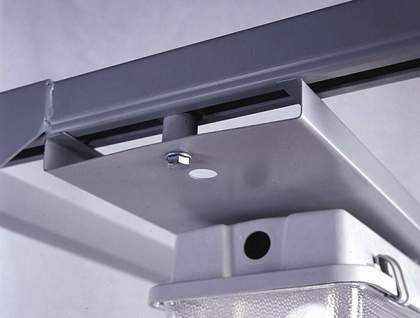 KLW Leuchtenhalter, 750 mm lang aus verzinktem C-Profil 30/32 mm, AB-LHC-0750