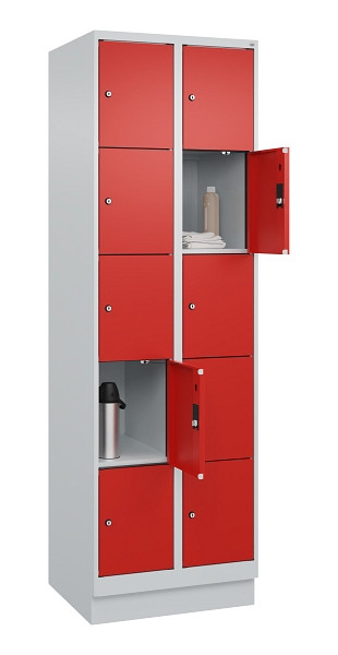 C+P Schließfachschrank Evolo PLUS, mit Sockel, 10 Fächer, 1950x600x500mm, 7035/3, Frontfarbe RAL 3020 Verkehrsrot, 049020-205 S10005