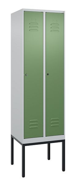 C+P Umkleidespind Classic PLUS mit Mitteltrennwand, Gestell, 2 Abteile, 2120x600x500mm, 7035/6011, Zylinderschlösser, 0800307-20F S10021