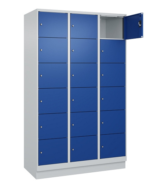 C+P Schließfachschrank Evolo PLUS, mit Sockel, 18 Fächer, 1950x1200x500mm, 7035/5010 Enzianblau, 049020-326 S10006