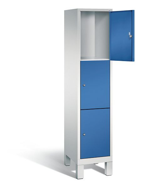 C+P Schließfachschrank Evolo, H1850xB420xT500mm, Farbe: Lichtgrau / Enzianblau, 3 Fächer, 48010-123 S10011