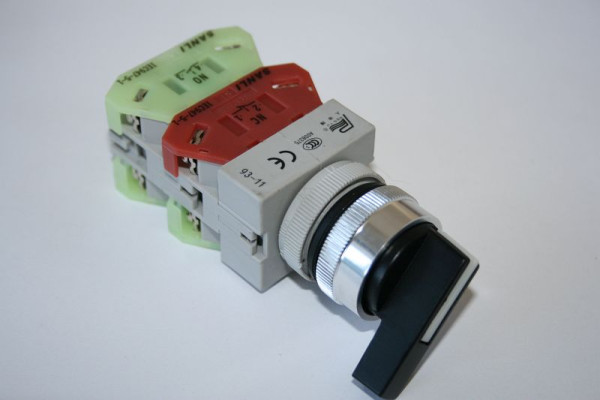 ELMAG Umschalter komplett, zu GBM 4/40 + 4/50 SGA (Pumpe-Gewindeschneiden-Licht), 9802255