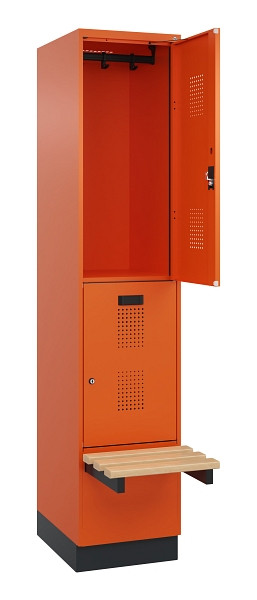 C+P Doppelstock-Spind Evolo PLUS, Bank, 2 Fächer, 1950x400x815mm, 2004/2004, Zylinderschloss, Sitzfläche Buche-Hartholz, mit Sockel, 049340-12 S10050