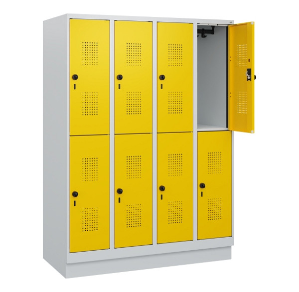 C+P Doppelstöckiger Spind Evolo PLUS, Sockel, 8 Fächer, 1630x1200x500mm, 7035/10, RAL 1023 Verkehrsgelb, Drehriegel, 0493205-40 S10001