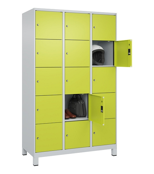 C+P Schließfachschrank Evolo PLUS, mit Füßen, 15 Fächer, 1950x1200x500mm, 7035/1108060 RDS Clowngrün, 049010-325 S10015