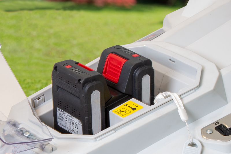 Tosaerba A Batteria IKRA ICM 2/2037 Con 2 Batterie 20V 2,0Ah E Caricabatterie Rapido – Larghezza Di Taglio 37 Cm, Autonomia 40 Min, Pacciamatura E Motore Brushless