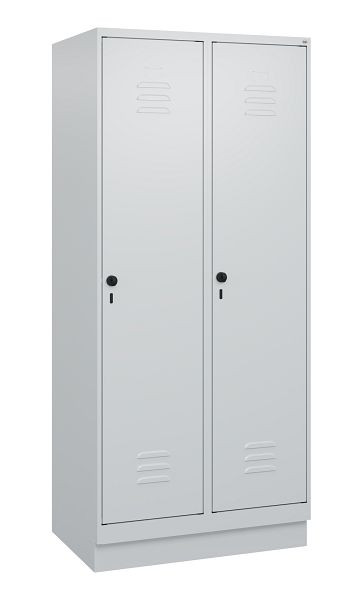 C+P Umkleidespind Classic PLUS mit Mitteltrennwand, Sockel, 2 Abteile, 1800x800x500mm, 7035/7035, Drehriegel, 0800207-22F S10009