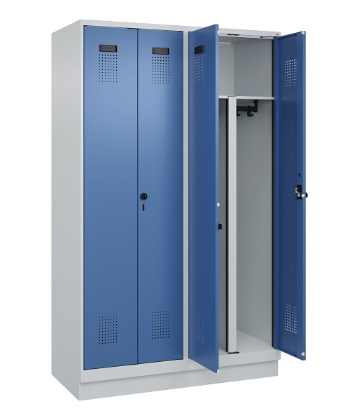 C+P PSA Schwarz-Weiß-Spind Evolo PLUS, mit Sockel, 4 Abteile, 1950x1200x500mm, 7, Frontfarbe RAL 5023 Fernblau, Drehriegel, 049022-40P S10008