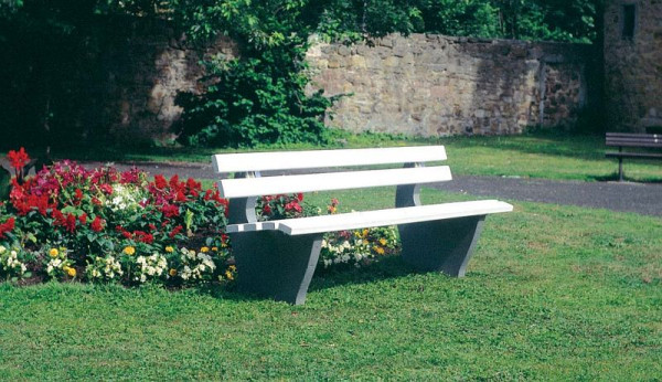 Lignit Bank mit Betonfüßen zum Eingraben bzw. Einbetonieren, PVC-Latten mit verzinkter Stahleinlage, 2 m lang, grün ca. RAL 6005, 2Stahlgrün