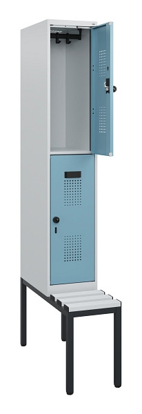 C+P Doppelstöckiger Spind Evolo PLUS, Bank, 2 Fächer, 1950x300x815mm, 7035/0010, Drehriegel, Sitzfläche Kunststoff, Sitzbank, 0493505-10 S10099