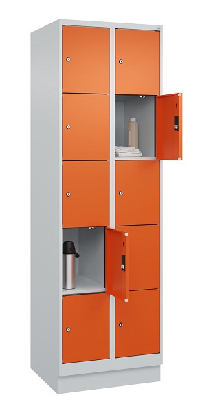 C+P Schließfachschrank Evolo PLUS, mit Sockel, 10 Fächer, 1950x600x500mm, 7035/2, 049020-205 S10002