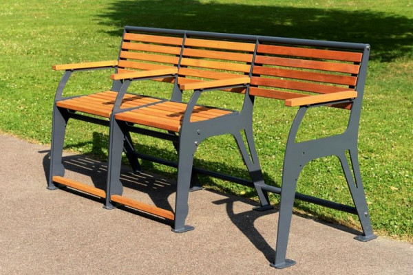 METDRA 3er Seniorenbank Komfort-Plus, mit Gasdruckfeder, Sitzhöhe 560mm, zwei Sitze rechts, Rollator-Einschub links, 860 311