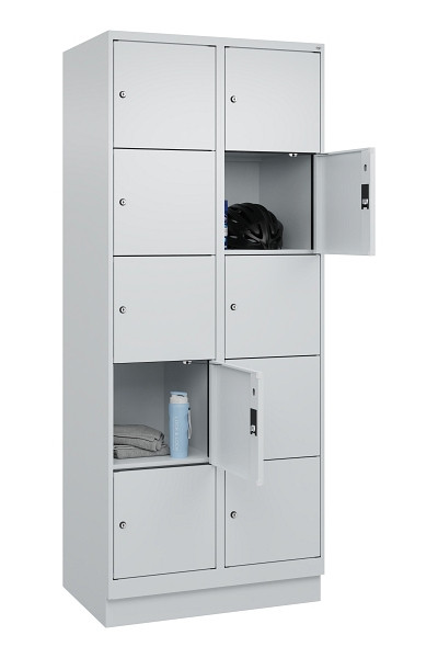 C+P Schließfachschrank Evolo PLUS, mit Sockel, 10 Fächer, 1950x800x500mm, 7035/7, Frontfarbe RAL 7035 Lichtgrau, 049020-225 S10013