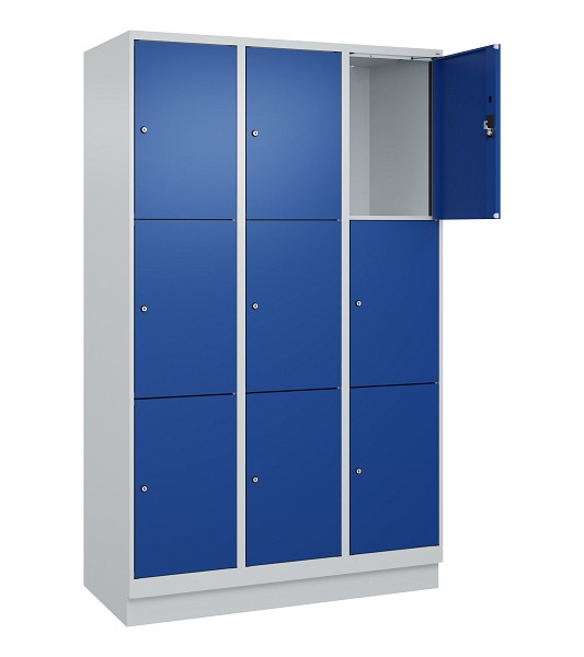 C+P Schließfachschrank Evolo PLUS, mit Sockel, 9 Fächer, 1950x1200x500mm, 7035/5, Frontfarbe RAL 5010 Enzianblau, 049020-323 S10006
