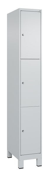 C+P Schließfachschrank Classic PLUS, Füße, 1950x300x500mm, 7035/7035, mit 3 Fächern, 080010-103 S10009