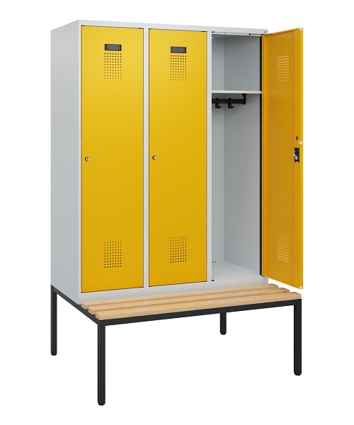 C+P Spind Evolo PLUS, 3 Abteile, 1950x1200x815mm, 7035/1004, Zylinderschloss, Sitzfläche Buche-Hartholz, Sitzbank, 0490505-32 S10018
