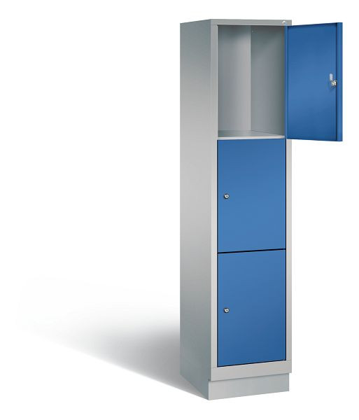 C+P Schließfachschrank Evolo, H1800xB420xT500mm, Farbe: Weißaluminium / Enzianblau, 48020-123 S10129