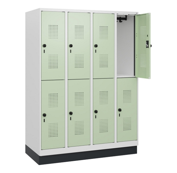 C+P Doppelstöckiger Spind Evolo PLUS, Sockel, 8 Fächer, 1630x1200x500mm, 9016/60, Drehriegel, 0493205-40 S10021