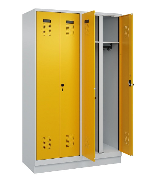 C+P Schwarz-Weiß-Spind Evolo PLUS, mit Sockel, 4 Abteile, 1950x1200x500mm, 7035/1004 Goldgelb, Abteile 4, Abteilbreite 300 mm, 049022-40 S10000