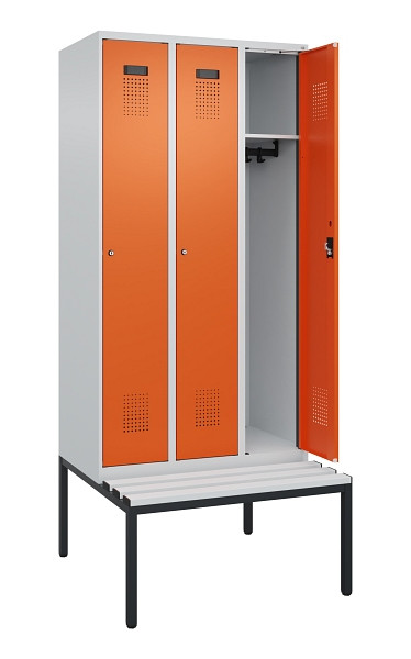 C+P Spind Evolo PLUS, 3 Abteile, 2120x900x815mm, 7035/2004, Haken 3, Zylinderschloss, Sitzfläche Kunststoff, Sitzbank, 0490507-30 S10083