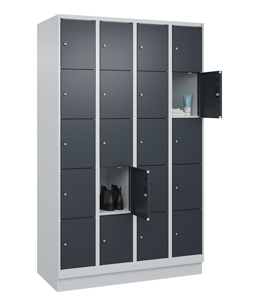 C+P Schließfachschrank Evolo PLUS, mit Sockel, 20 Fächer, 1950x1200x500mm, 7035/7016 Anthrazitgrau, 049020-405 S10012