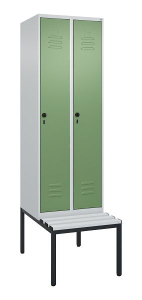 C+P Umkleidespind Classic PLUS mit Mitteltrennwand, Bank, 2 Abteile, 2120x600x815mm, 7035/6011, Drehriegel, 0800507-20F S10036