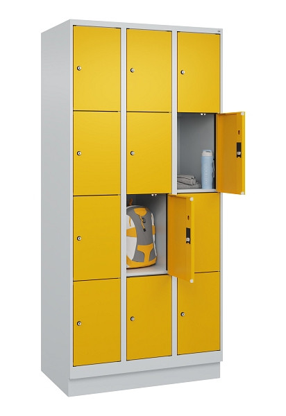 C+P Schließfachschrank Evolo PLUS, mit Sockel, 12 Fächer, 1950x900x500mm, 7035/1, Frontfarbe RAL 1004 Goldgelb, 049020-304 S10000