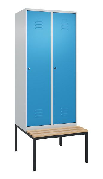 C+P Umkleidespind Classic PLUS, mit untergebauter Sitzbank, 2 Abteile, 2120x800x815mm, 7035/5012, Zylinderschlösser, Buche-Sitzleisten, 0800507-22 S10048