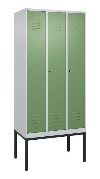 C+P Umkleidespind Classic PLUS, Gestell, 3 Abteile, 2120x900x500mm, 7035/6011, Zylinderschlösser, 0800307-30 S10021