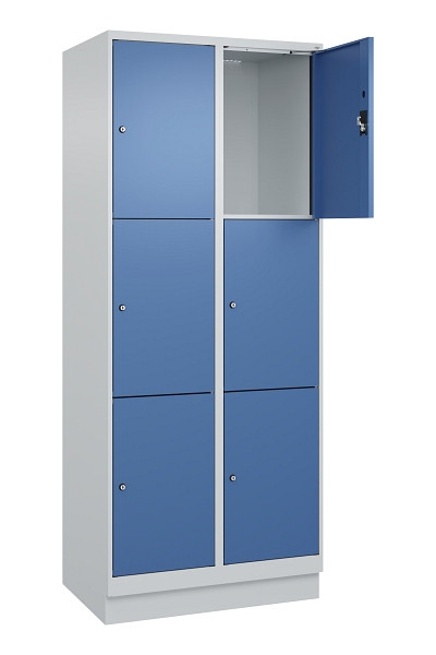 C+P Schließfachschrank Evolo PLUS, mit Sockel, 6 Fächer, 1950x800x500mm, 7035/50, Frontfarbe RAL 5023 Fernblau, 049020-223 S10008