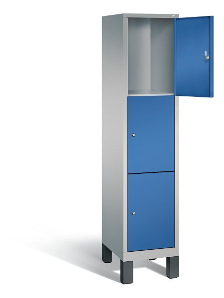C+P Schließfachschrank Evolo, H1850xB420xT500mm, Farbe: Weißaluminium / Enzianblau, 3 Fächer, 48010-123 S10119