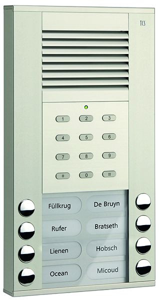 TCS Audio Außenstation Serie ASE 8 Klingeltasten (rechts-/linksbündig) mit integriertem Codeschloss, AP silber, ASE51080-0010