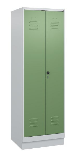 C+P Umkleidespind Classic PLUS, Doppel-Spind, Sockel, 2 Abteile, 1800x600x500mm, 7035/6011, Drehriegel, 0800227-20P S10006