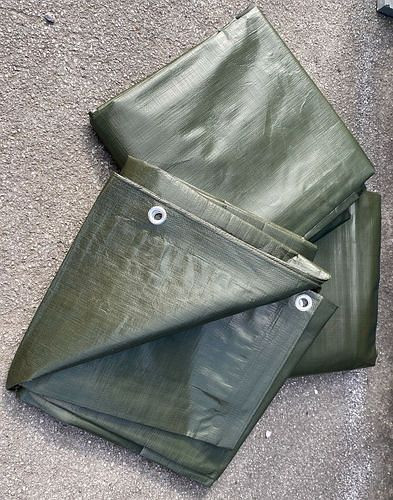 DENIOS Gewebeplane aus Polyethylen mit Aluminiumösen, olivgrün, beidseitig laminiert, 180 g/m², 2 x 3 m, 303370