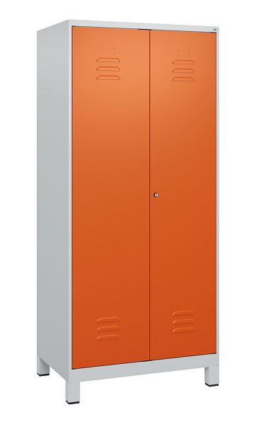 C+P Umkleidespind Classic PLUS SW, Füße, 2 Abteile, 1800x800x500mm, 7035/2004, Zylinderschloss, 0800127-22 S10031