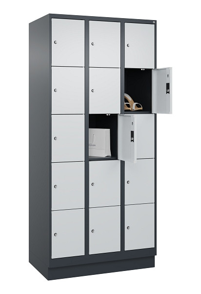 C+P Schließfachschrank Evolo PLUS, mit Sockel, 15 Fächer, 1950x900x500mm, 7016/7, Frontfarbe RAL 7035 Lichtgrau, 049020-305 S10017