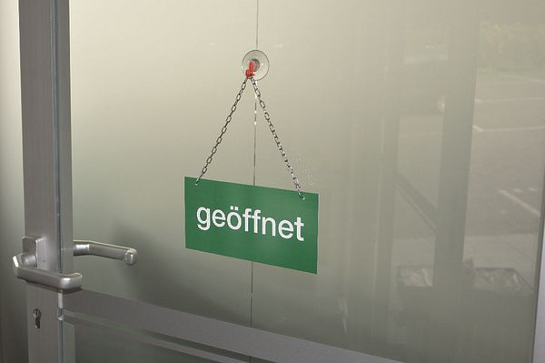 Schilder Klar Doppelseitiges Türschild geöffnet/geschlossen, 200x100x1.5 mm Kunststoff, 1011/71