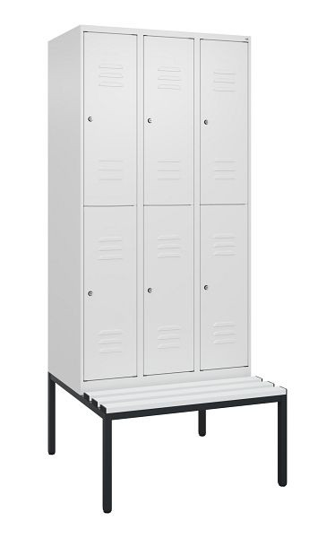 C+P Doppelstöckiger Spind Classic PLUS, 3 Abteile, 2120x900x815mm, 9016/9016, Zylinderschlösser, mit untergebauter Sitzbank, 0803507-30 S10029