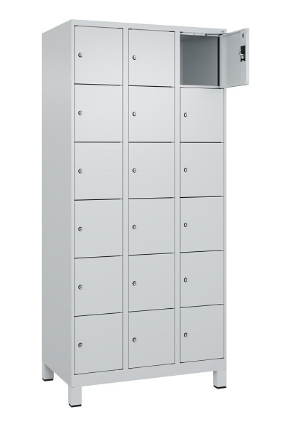 C+P Schließfachschrank Evolo PLUS, mit Füßen, 18 Fächer, 1950x900x500mm, 7035/7, Frontfarbe RAL 7035 Lichtgrau, 049010-306 S10013