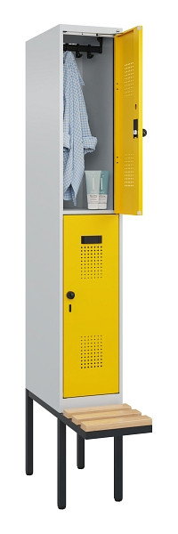 C+P Doppelstock-Spind Evolo PLUS, Bank, 2 Fächer, 2120x300x815mm, 7035/1023, Drehriegel, Sitzfläche Buche-Hartholz, 0493407-10 S10001