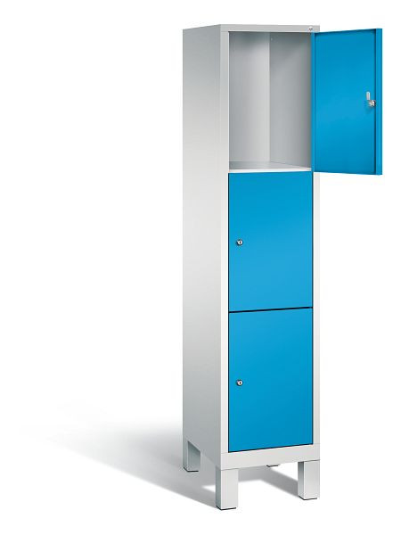 C+P Schließfachschrank Evolo, H1850xB420xT500mm, Farbe: Lichtgrau / Lichtblau, 3 Fächer, 48010-123 S10056