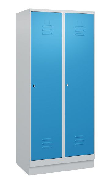 C+P Umkleidespind Classic PLUS, Sockel, 2 Abteile, 1800x800x500mm, 7035/5012, Zylinderschlösser, 0800207-22 S10019