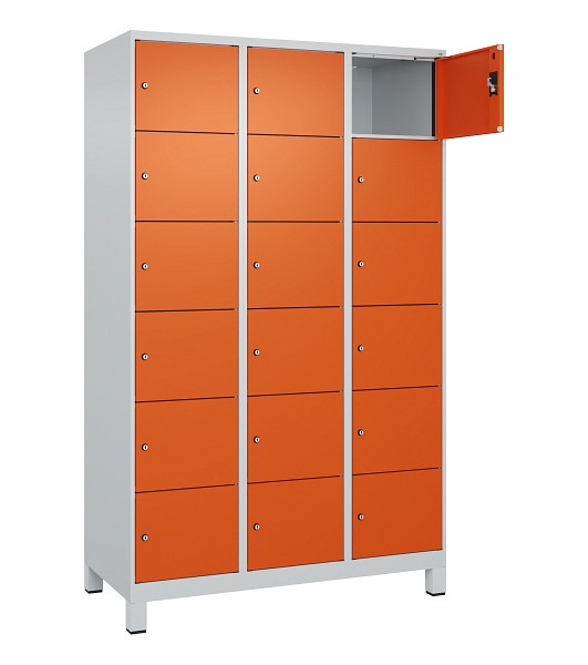 C+P Schließfachschrank Evolo PLUS, mit Füßen, 18 Fächer, 1950x1200x500mm, 7035/2004 Reinorange, 049010-326 S10002