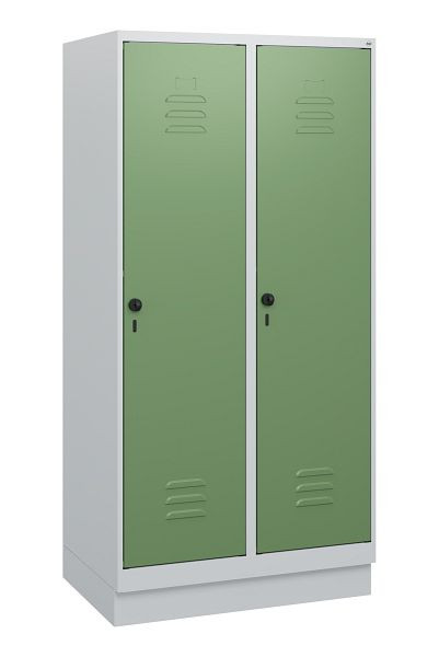 C+P Umkleidespind Classic PLUS, Sockel, 2 Abteile, 1630x800x500mm, 7035/6011, Drehriegel, 0800205-22 S10006