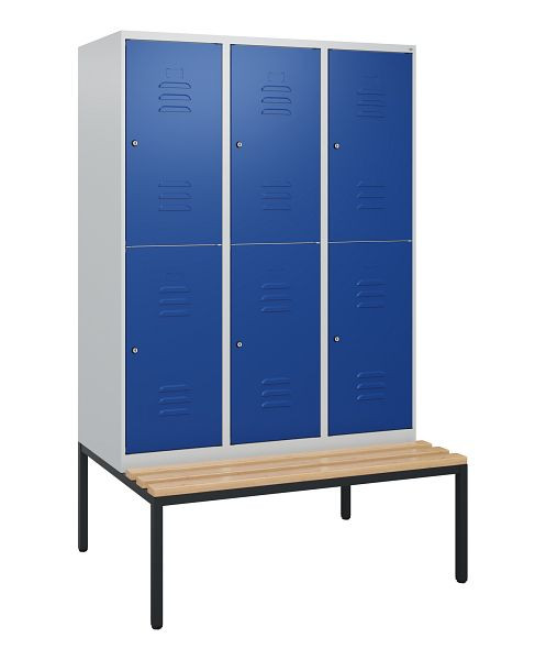 C+P Doppelstöckiger Spind Classic PLUS, 3 Abteile, 1950x1200x815mm, 7035/5010, Zylinderschlösser, Buche-Sitzleisten, Sitzbank, 0803505-32 S10033