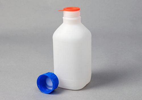 DENIOS Enghalsflaschen aus HDPE, eckig, natur-transparent, 1000 ml, UN, VE: 6 Stück, 257552